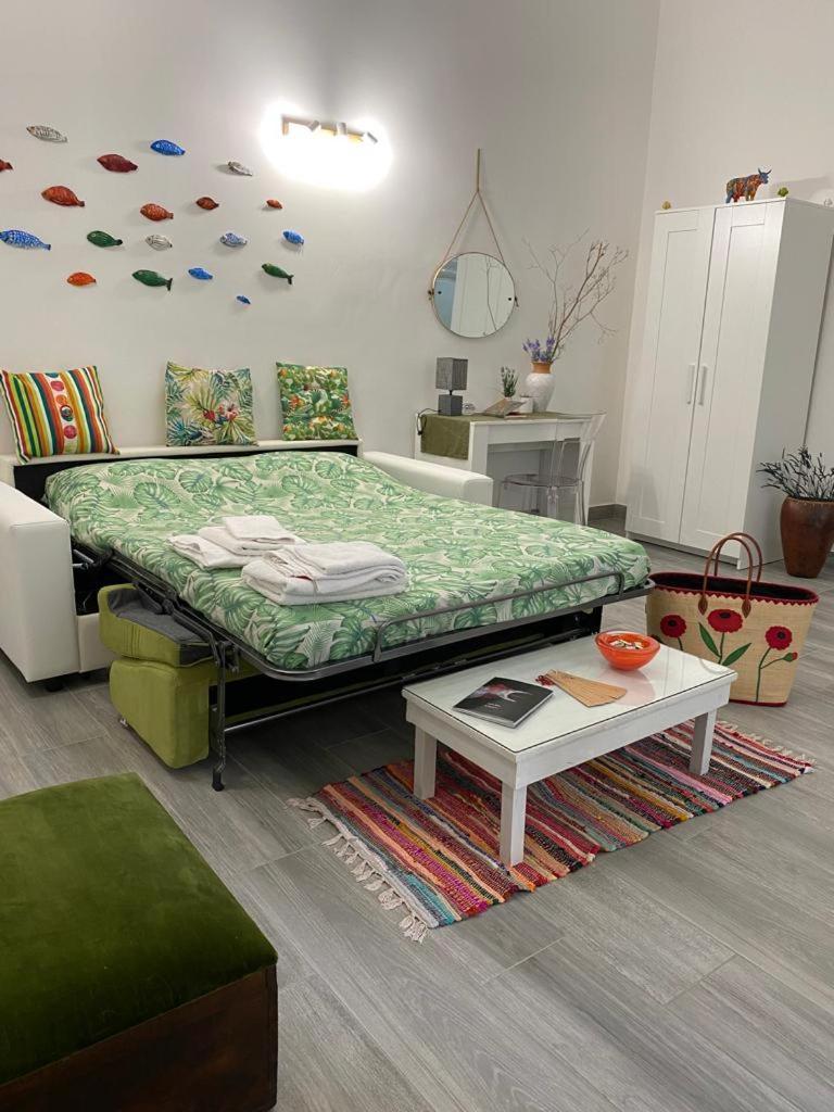 Iris Apartment, Comfort E Stile Nel Cuore Di Бишелье Экстерьер фото